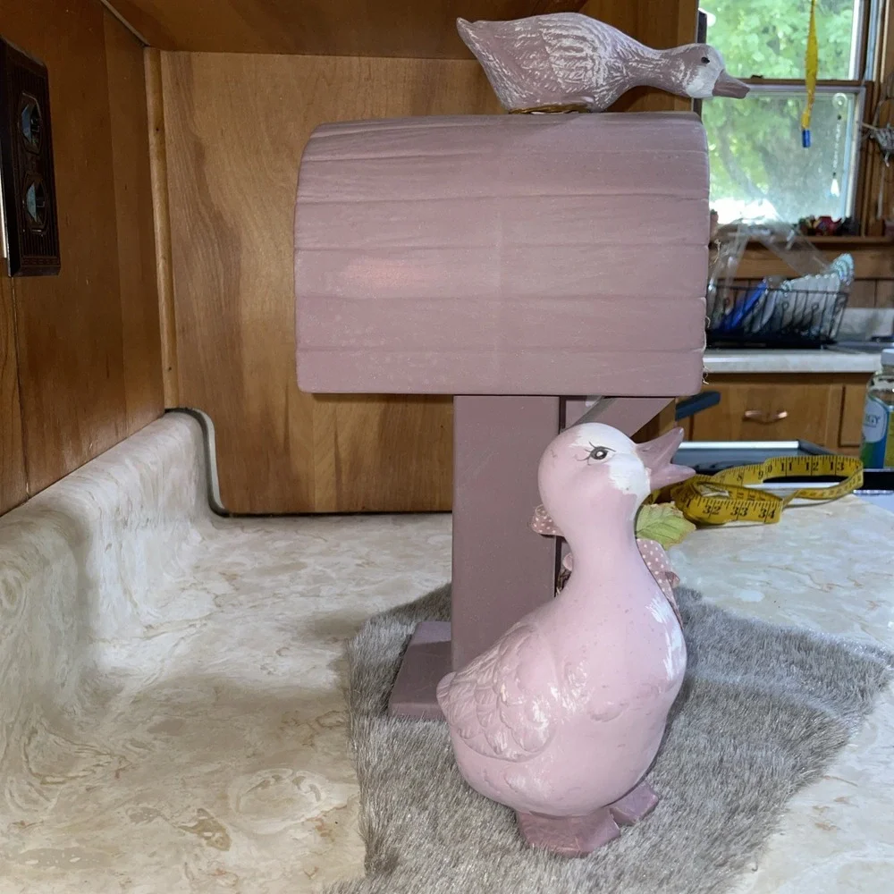 Ceramic Geese Duck With‎ Mailbox Egg Nest Four Birds